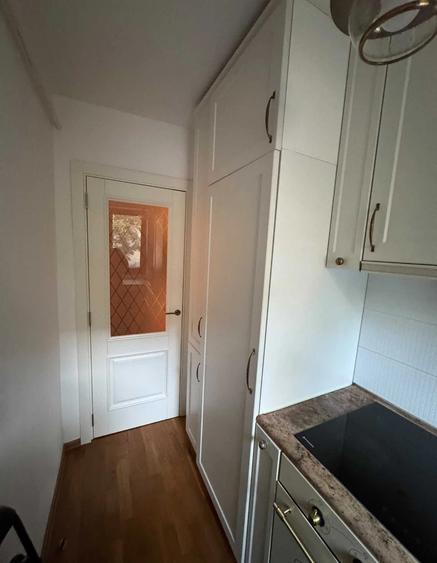 Etaj 1 - Alexandru - Piata - 2 camere decomandat - renovat - liber