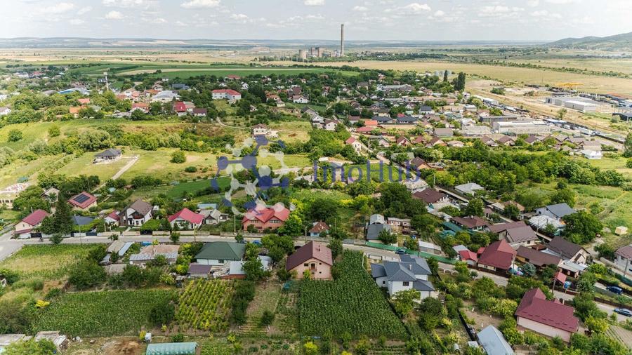 Casa P+M, teren 1.220 mp, Holboca, la strada principala