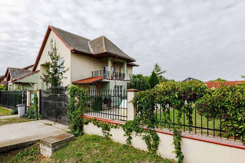 Proprietate cu potențial – casă spațioasă + teren generos - Comision 0% - 33