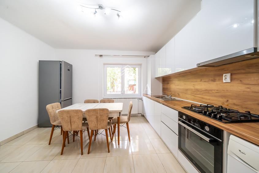 Casa 3 camere tip duplex, renovata, Parcul Sub Arini