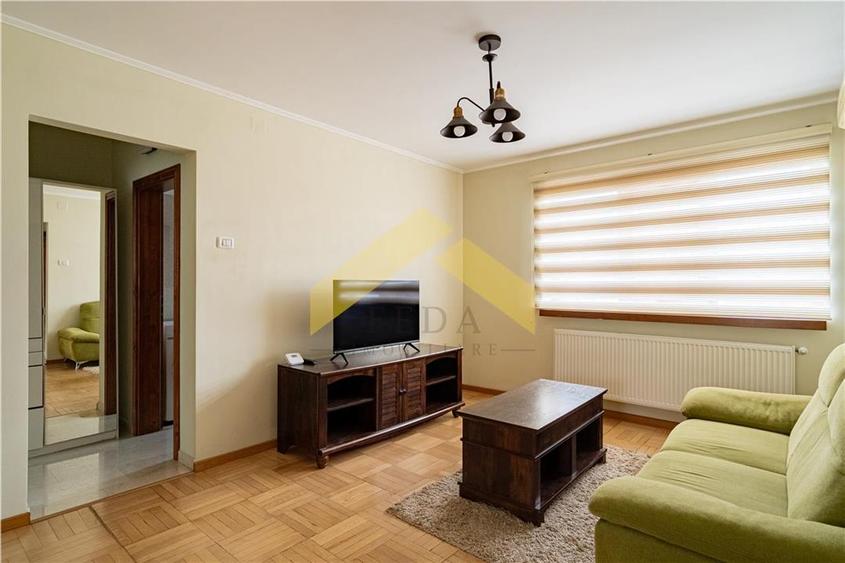 Apartament 3 camere zona Libelula de inchiriat