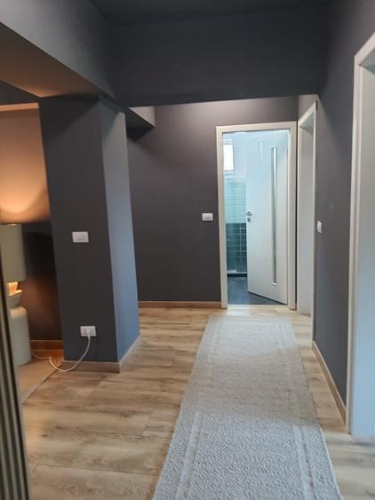 Apartament cu 4 camere în Răcădău