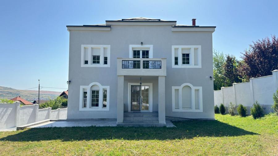 Casa individuala, 316 mp, teren 1000, Chinteni