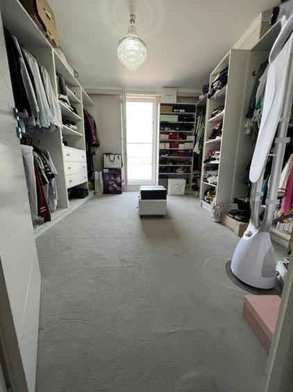 Penthouse de lux cu 6 camere, 3 locuri de parcare, zona Europa
