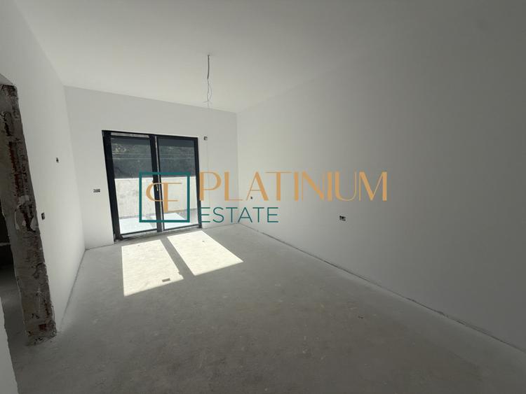 P5027 Apartament DECOMANDAT cu 3 camere zona LAC DUMBRAVITA