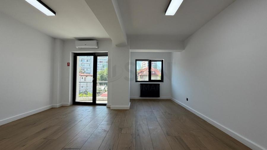 REV2005880 Vilă nouă Domenii – 24 camere, 12 băi, 5 niveluri, 700 mp utili
