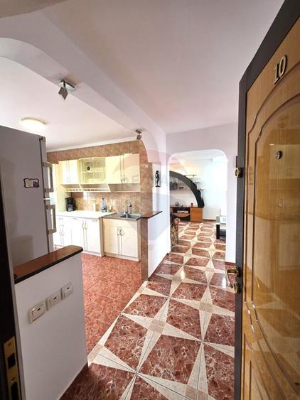 Apartament 3 camere, et.4/4 bd.1 Dec. 1918, Rm Sarat