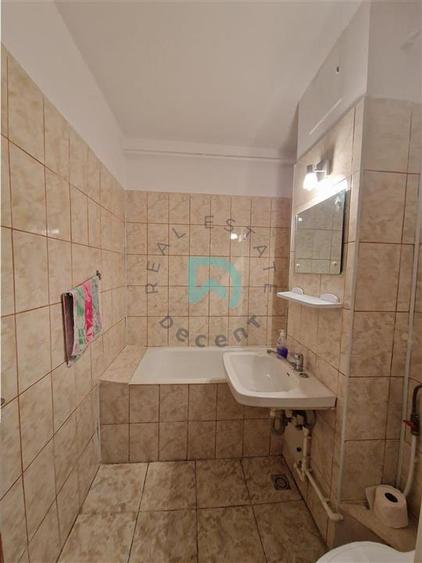 Garsoniera, renovata, Tractorul, Brasov