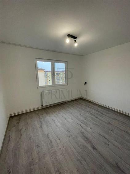 Dambovita - 2 Camere - Bloc izolat - Complet renovat - Balcon spatios