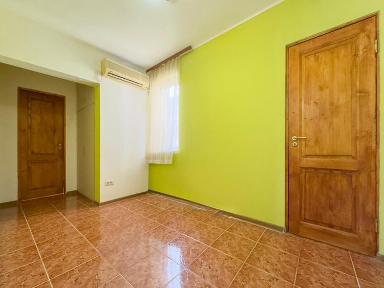 Apartament de vânzare cu 4 camere in Tomis Nord, Vedere parc, etaj 1