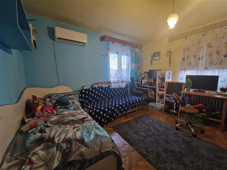 Casa P+M, teren 430 mp, pretabila - clinica, gradinita, locuinta - Liceul Triscu