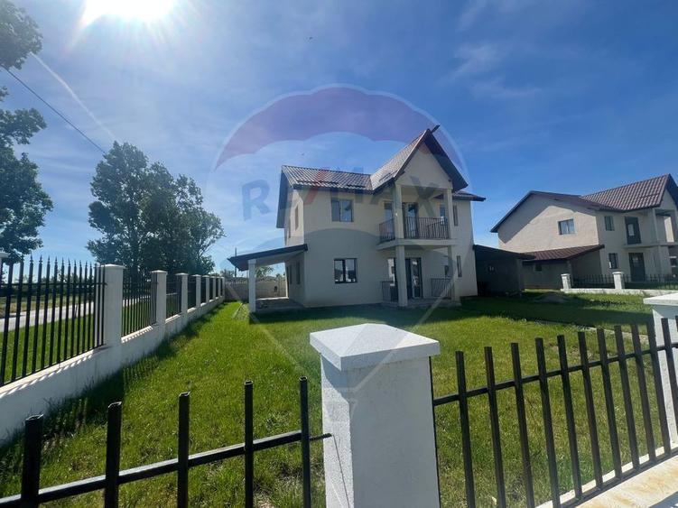 Casă / Vilă noua P +1 cu 4 camere de vânzare| Acces A3 | Teren 400 mp