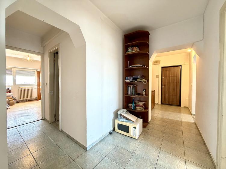 Apartament 4 camere, 88 mp utili, etaj 6 - Zona Complexul Studentesc