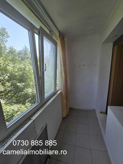 3 camere, CLASIC, metrou Pacii, zona Apusului, str Apele Vii, semistradal