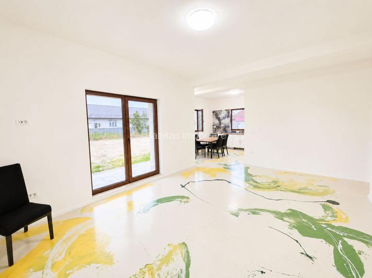 Casa individuala, pe un nivel,4 camere, 114mp utili, 750mp teren, Jucu - 2