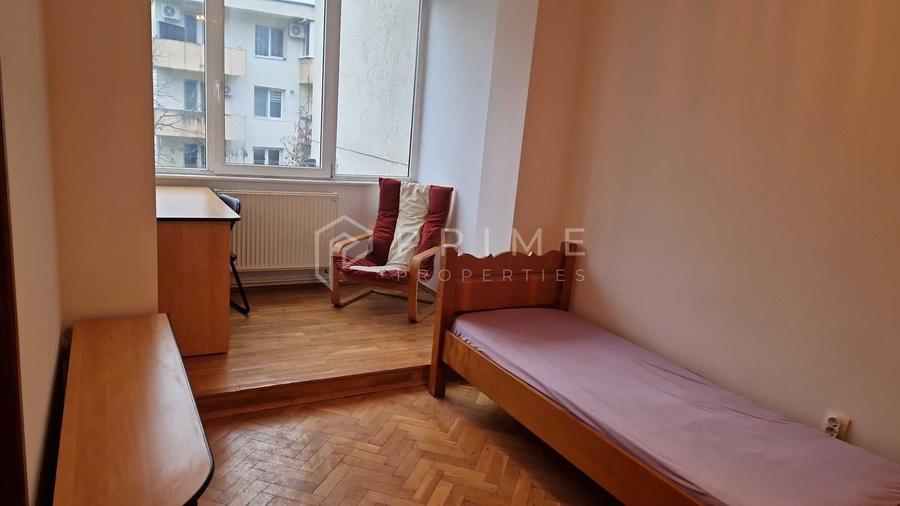 Apartament 3 camere – proaspăt renovat – zona 7 Noiembrie