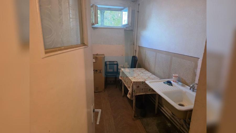 Vand apartament cu 2 camere