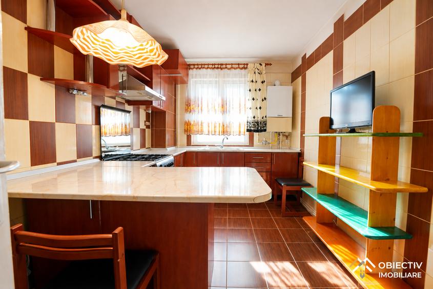 Apartament 3 camere 88 mp/2 bai/2 balcoane CENTRU