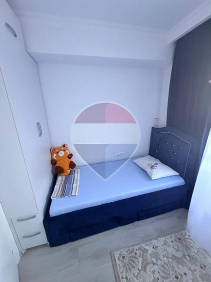 Vanzare apartament 3 camere Hils Pallady