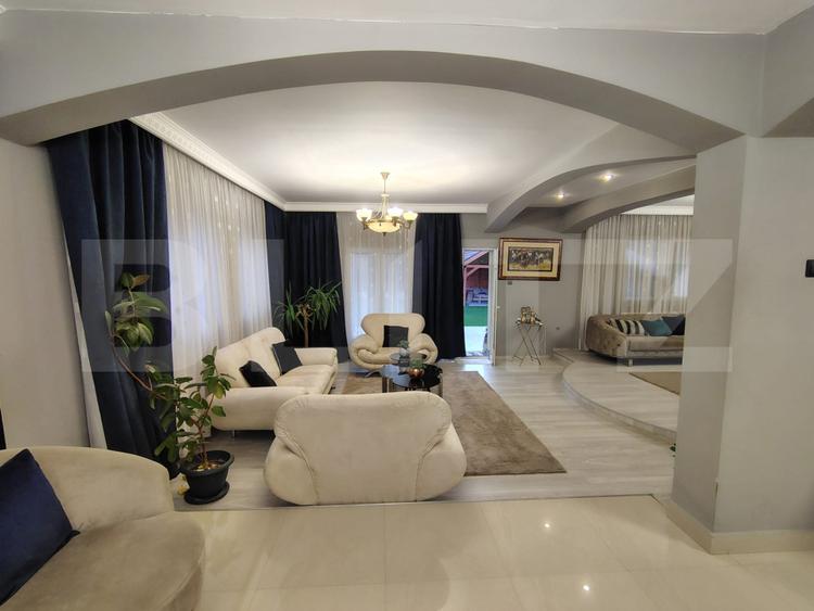 Casa individuală 330 mp utili, teren 520 mp, Andrei Mureșanu