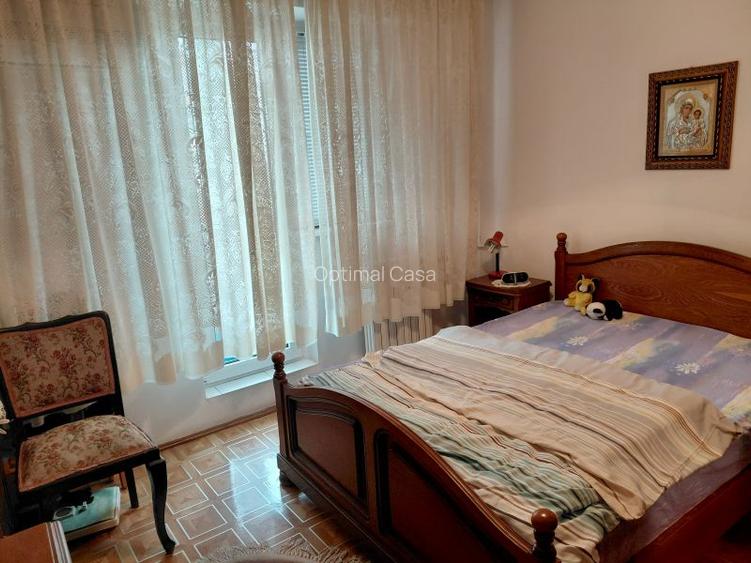 Piata Muncii(Calea Calarasi ), 2 camere, imobil 1996, etaj 4,liber