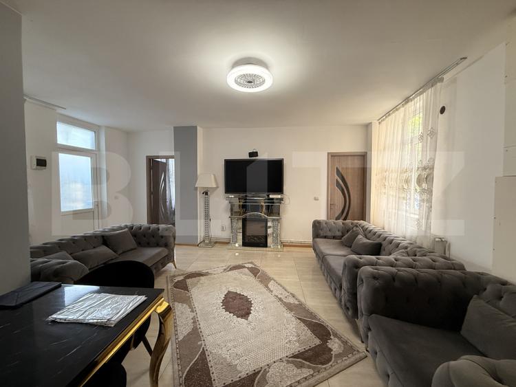 Apartament 3 camere cu 3 băi, bloc nou, terasă, zona Rocadă, Brazdă