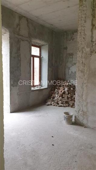 Conac Boieresc P+1 Ultracentral 695mp construiti, teren 466 mp pe colt deschider - 21