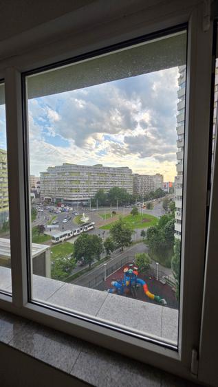 PANTELIMON, Delfinului. in Rond, apartament 3 camere, loc parcare,