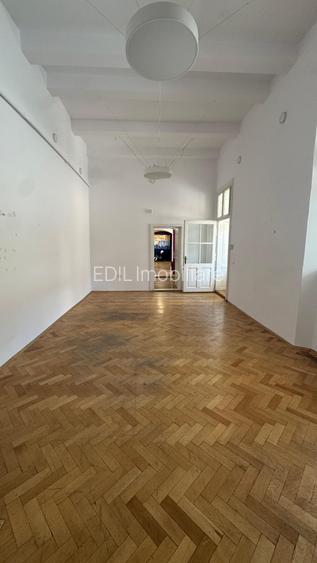 Spațiu de închiriat, 4 încăperi, 100 mp, ultracentral Piața Unirii - 12