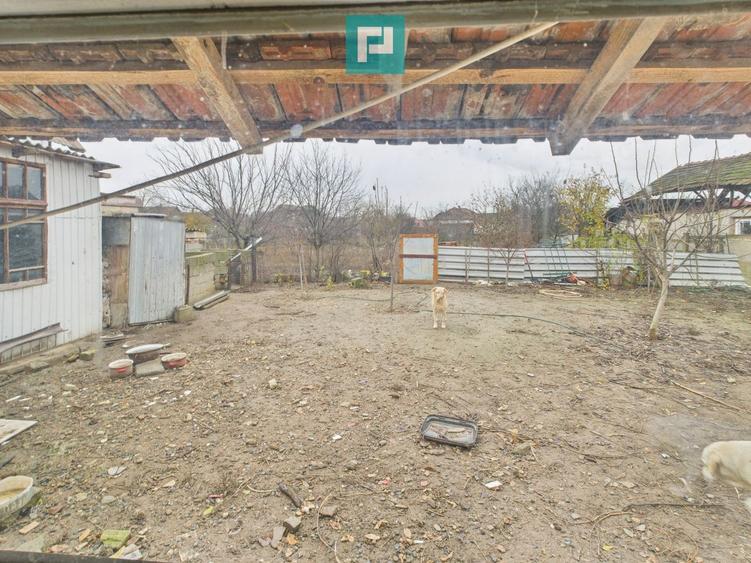 Casă cu 4 camere în Chișineu Criș