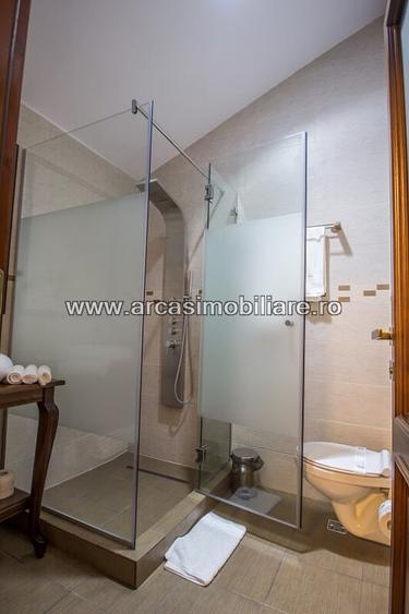 HOTEL DE VANZARE 5* ULTRACENTRAL!