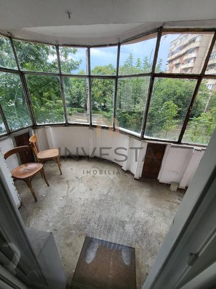 Apartament 2 camere, etaj intermediar, Plopilor– locatie excelenta