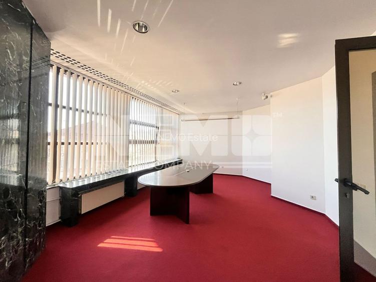 Spatiu Birouri 230 Mp I Suceava/Ultracentral  I 14 Euro/Mp - 5
