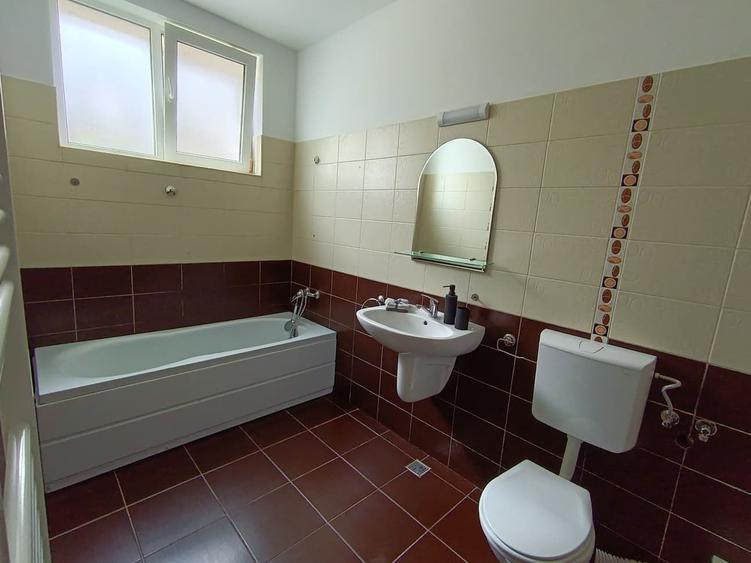 Apartament ZONĂ ULTRA-CENTRALĂ ,str. Eroilor, Floresti 57mp, mutare imediata!!!