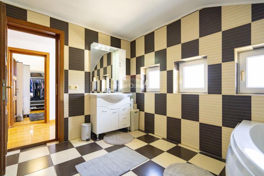 De vânzare casă cu 6 camere in Santandrei - 11