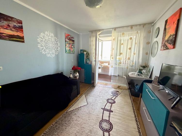 EXCLUSIVITATE| Apartament 2 camere| Centru | Etajul 2 | Parcare| Boxa