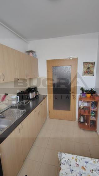 Apartament decomandat 37 mp, centrala proprie, zona Rivus Mall
