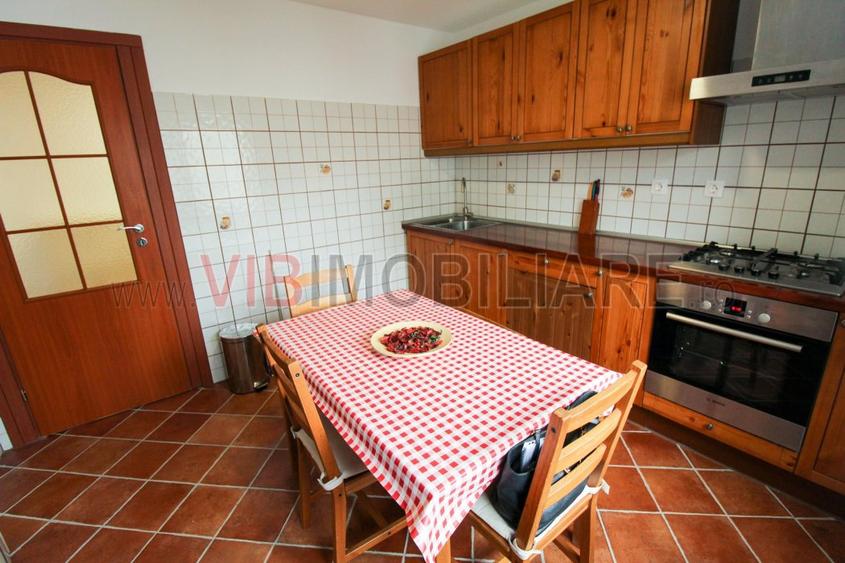 Decebal-Alba Iulia-complet renovat/mobilat-loc de parcare