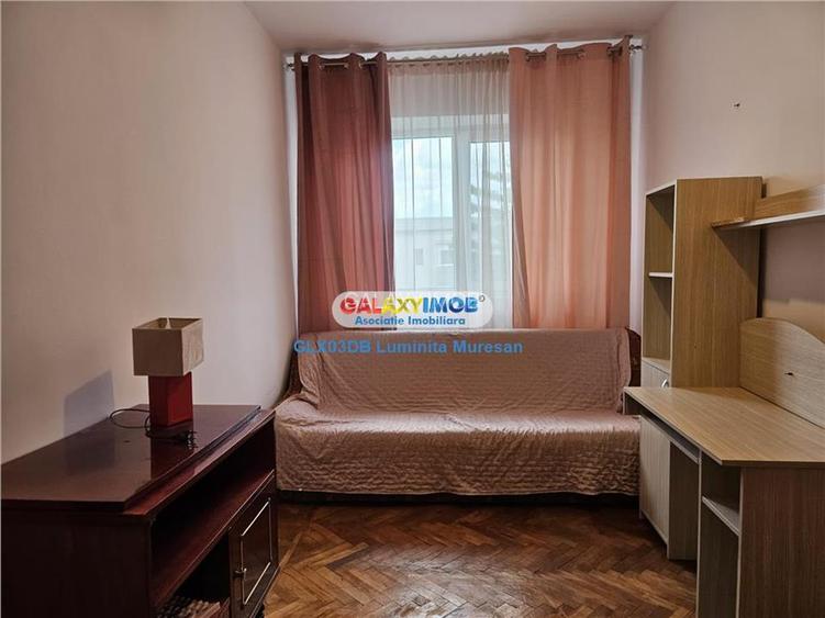 Vanzare apartament 3 camere semidecomandat Targoviste Micro 9 - 11