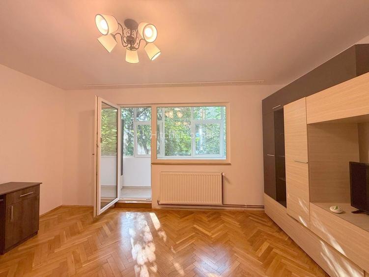 Apartament 2 camere, etaj 1, zona Medicina, renovat complet, mobilat - 3