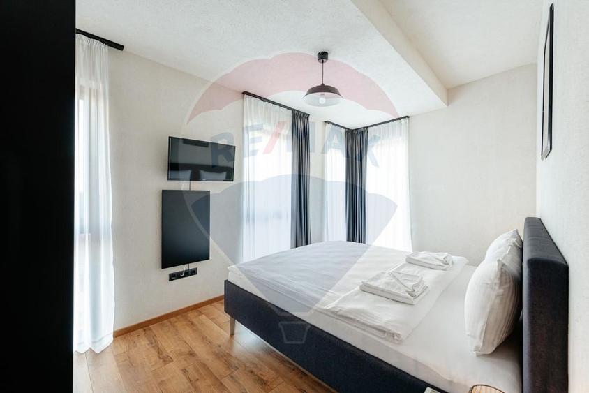 Apartament ultrafinisat cu 3 camere de inchiriat | Semicentral