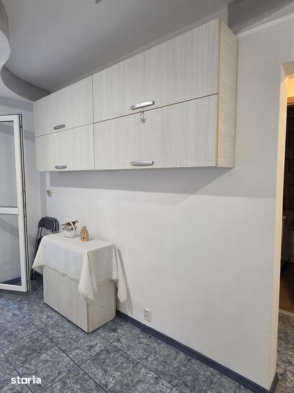 Inchiriere apartament 3 camere zona Fizicienilor