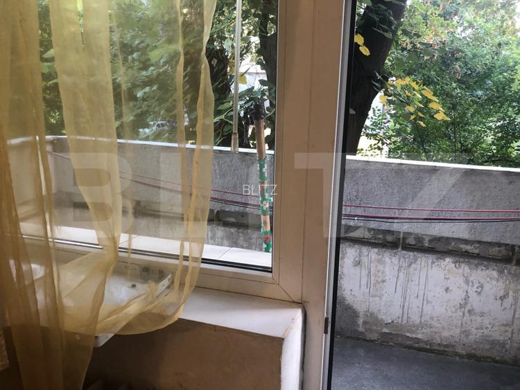 apartament de vanzare , 50 mp , cu balcon , zona Solidaritatii - 4