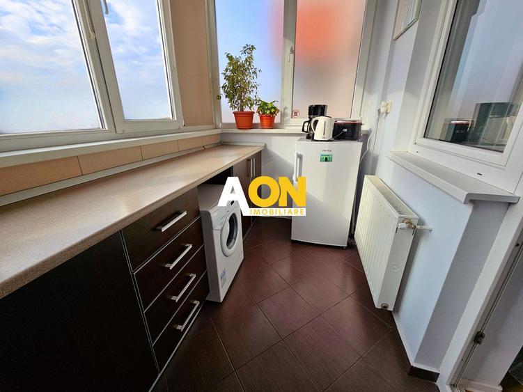 Apartament 2 camere, decomandat, mobilat, utilat, etaj 2, Centru