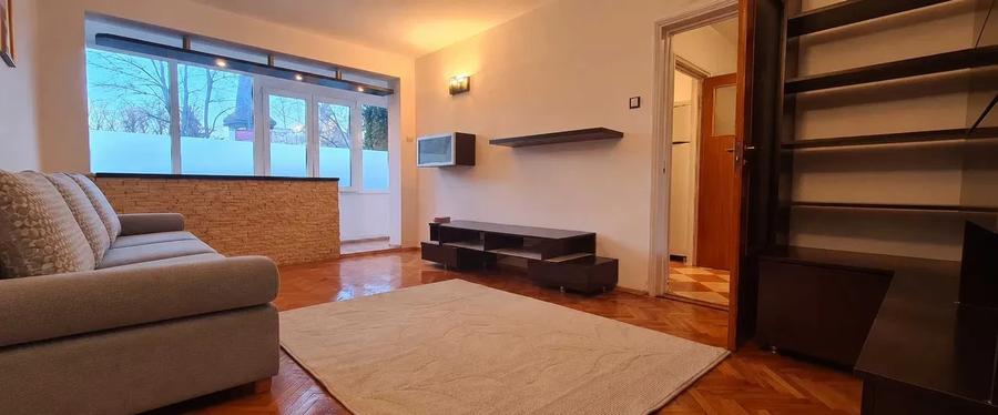 3 camere | 74 mp | Etaj 1 | Balcon și parcare | Sector 4