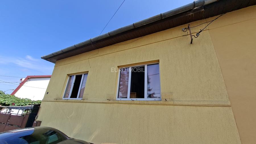 De vanzare casa singur in curte, 2 camere, Tg. Mures, Zona centrala - 2