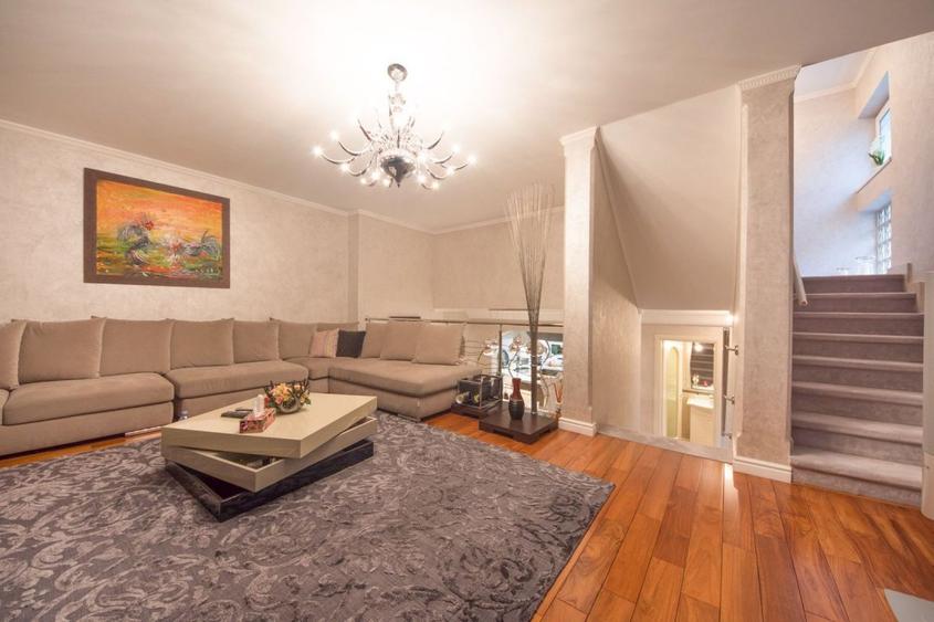 Casa 5 camere, zona Faleza Nord, Prima închiriere