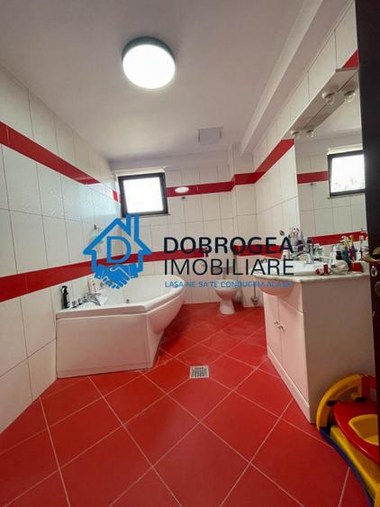 ZONA 9 MAI- CASA VILA D+P+E1+E2+M