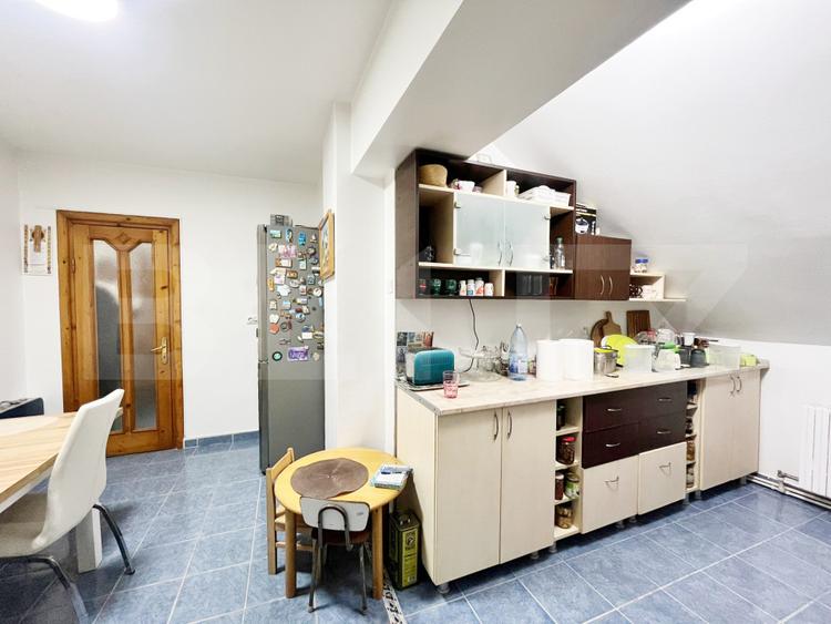 Apartament cu 2 camere, 77 mp, loc de parcare, Bucium
