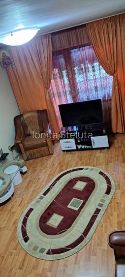 Apartament 3 camere mobilat Micro 21 - 10